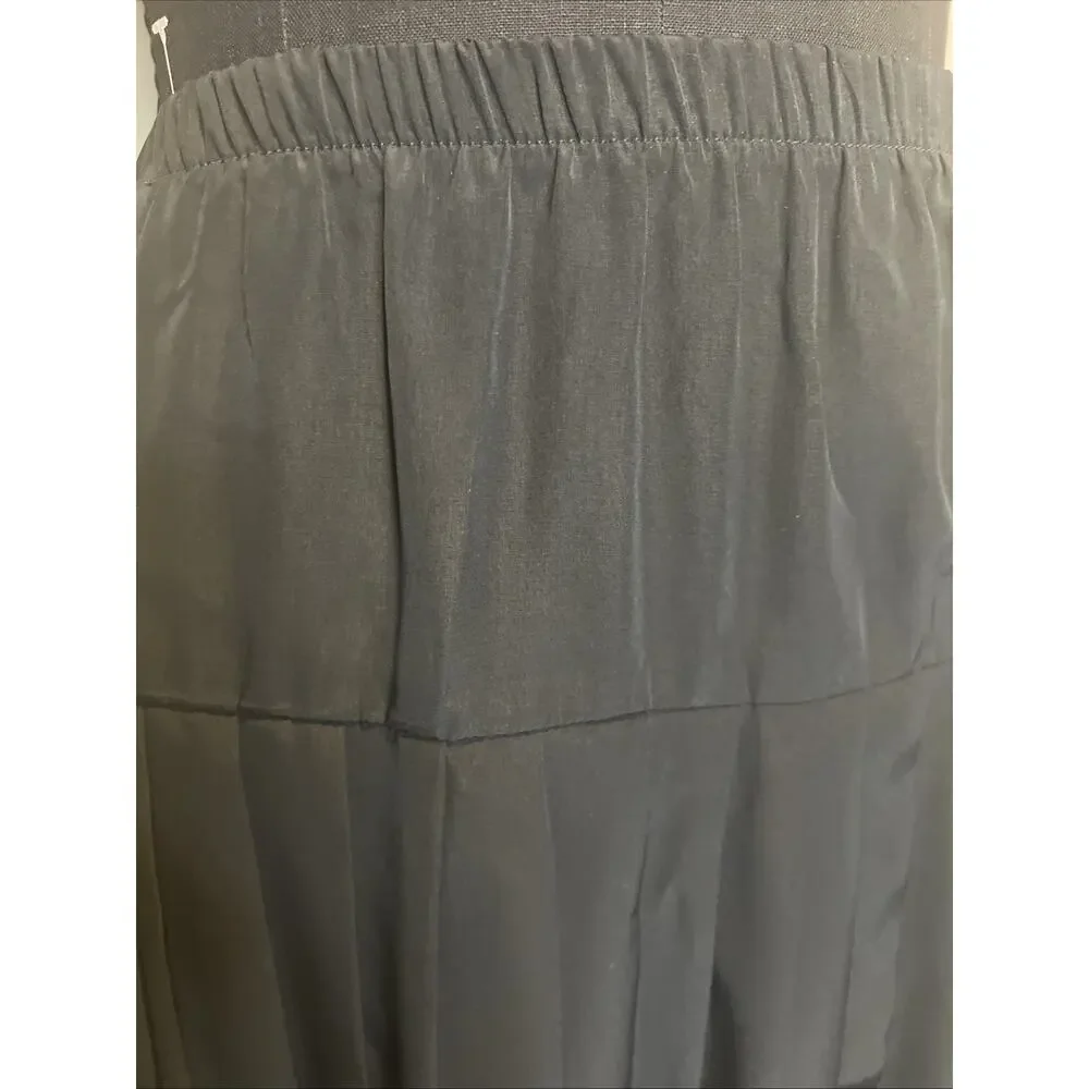 Pleated Skirt Vintage Midi Length Size 6 Great‎ Material Black